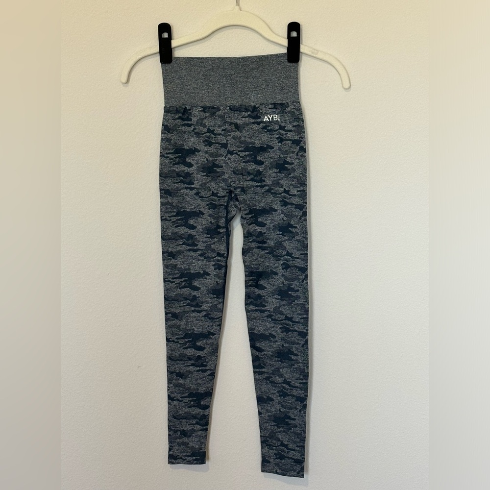 AYBL Camo Leggings Size XS